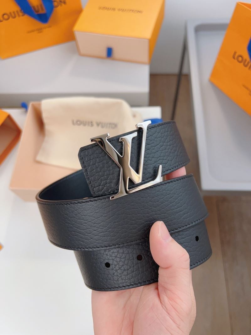 l0vis Vvtt0n belts
